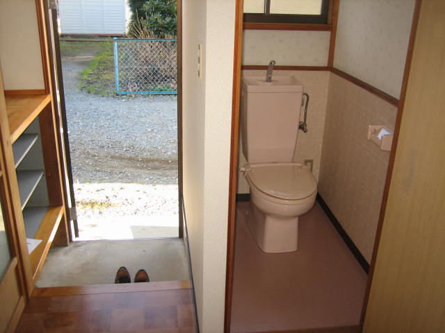 Toilet