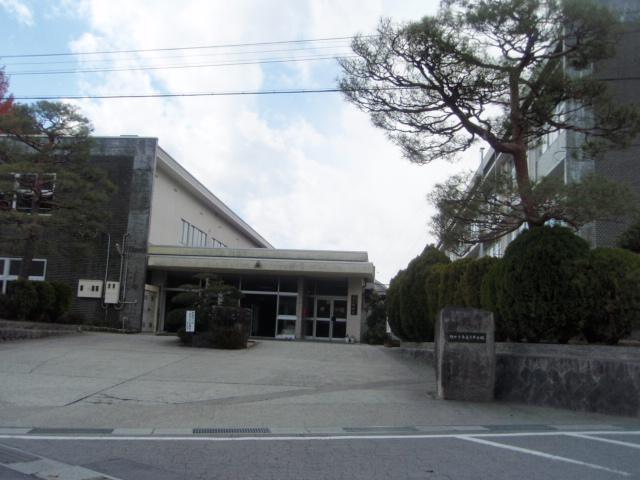 Junior high school. Ryuhigashi junior high school
