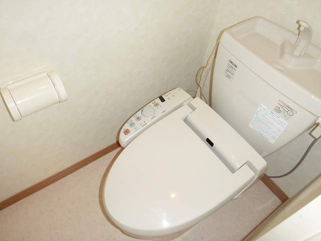 Toilet.  ※ Shower toilet is not attached