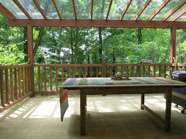 Balcony. Is the view from the living room to the terrace over. Please enjoy a pleasant time on the terrace.