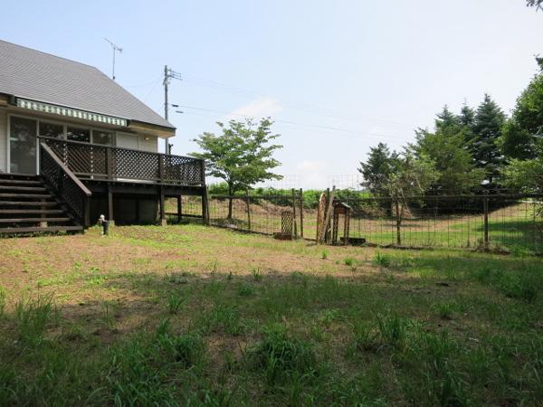 Garden. Ahead it is also a site of Dokkuran of fence. You can also enjoy gardening and home garden because it is spacious.