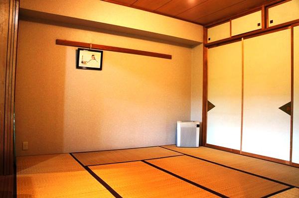 Non-living room. Normal While many of the 6-mat size in the apartment, 8-mat Japanese-style room!