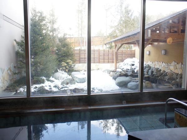Other. Hot spring bath is a haven plants heal daily fatigue.