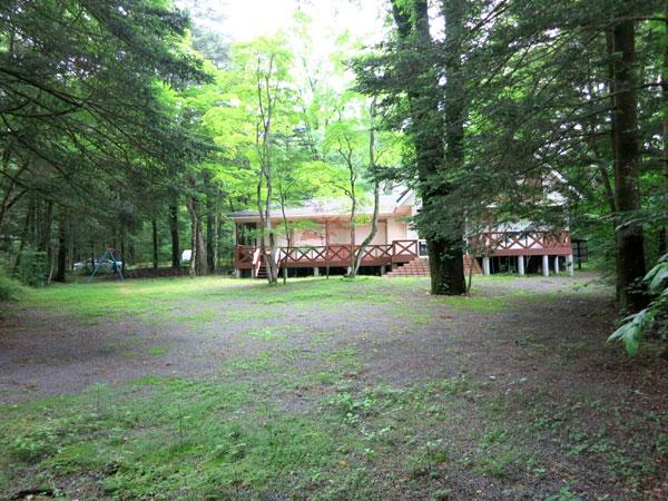 Garden. It is about a 3-minute location of the walk from the Old Karuizawa Ginza in this atmosphere. Available throughout the year.