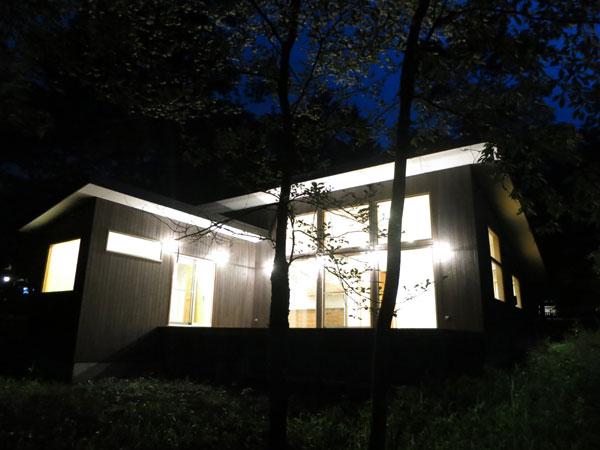 Local appearance photo. It is a private space of the forest in harmony with the green of Karuizawa.