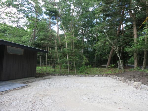 Parking lot. Parking, You can ensure about three minutes by car.