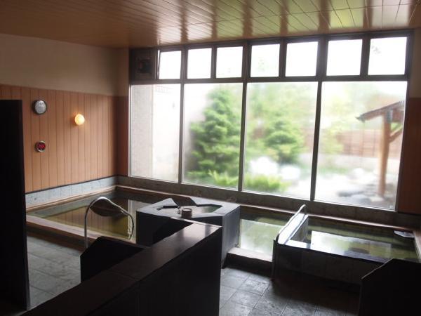 Other common areas.  [Hot spring bath] Turn every day. It is a very luxurious feeling.