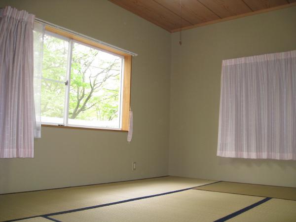Non-living room. Japanese-style room there is one room and can also be used in the guest room, It is very convenient.
