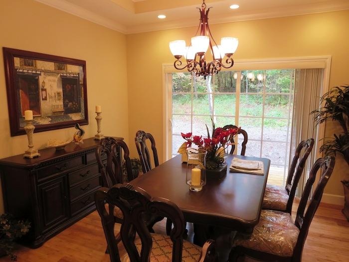 Non-living room. The dining has to produce a bright space has been designed with large windows.