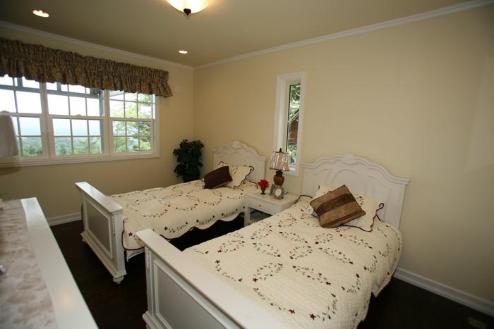 Non-living room. Equipped with two beds in the guest room standard.