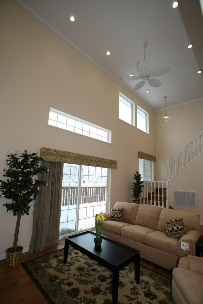 Other. Living day in south-facing, View is good. 