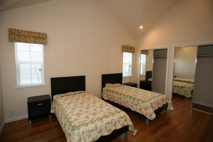 Non-living room. Second floor bedroom is good day in the south. Closet facilities