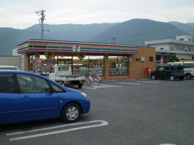 Convenience store. Seven-Eleven Matsumoto Satoyamabe store up (convenience store) 907m
