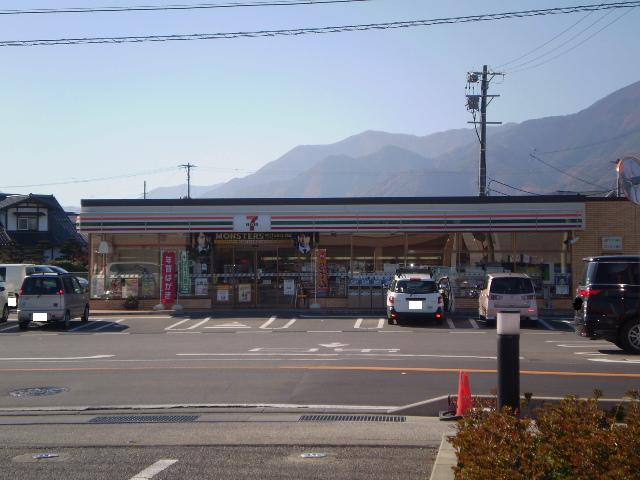 Convenience store. Seven-Eleven Azusa Himuro store up (convenience store) 757m