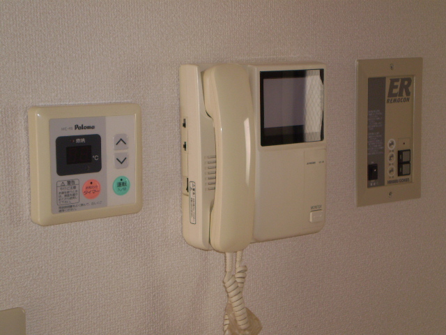 Security. With TV monitor interphone equipped