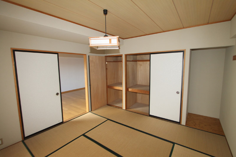 Other room space. Living More Japanese-style