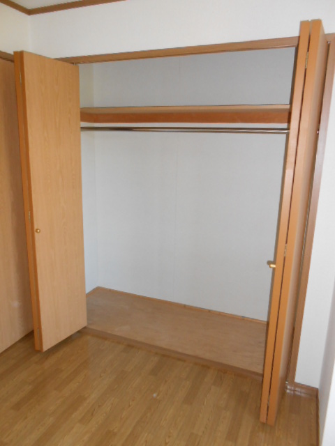 Receipt. Hiroshi Kitagawa indoor storage (closet)