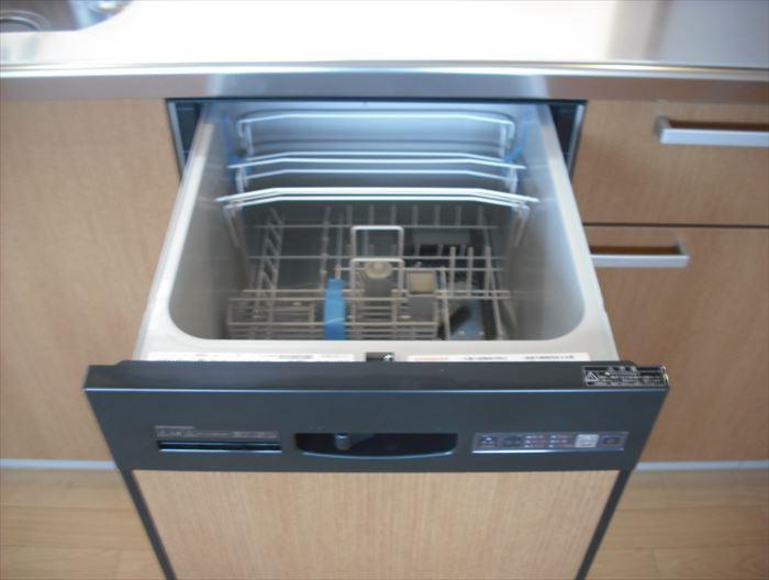 Kitchen. Dishwasher
