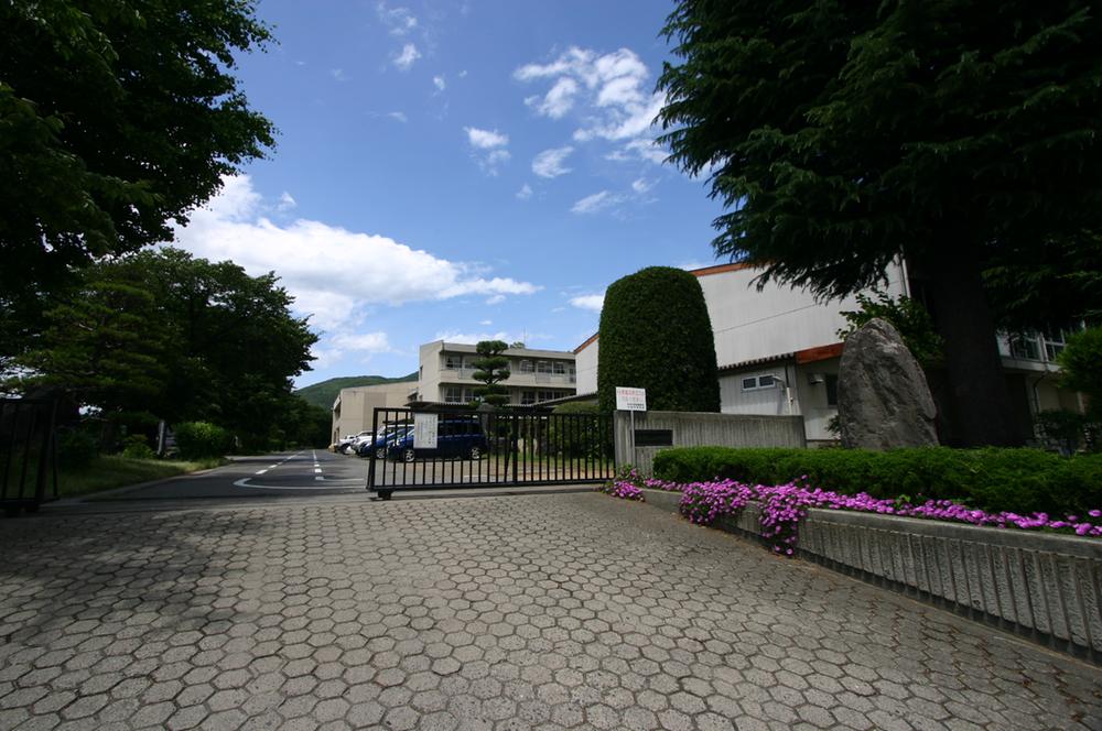 Junior high school. Yamabe 400m until junior high school