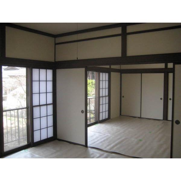 Non-living room. First floor Japanese-style room that 2