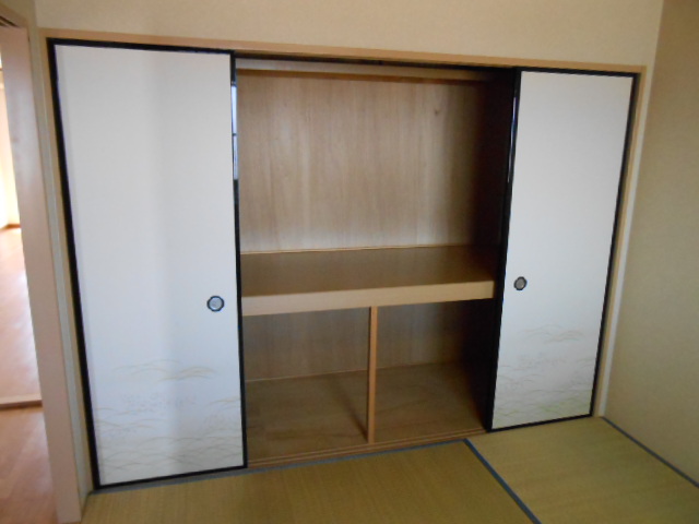 Other. Japanese-style room in storage (closet ・ 1.5 between min)