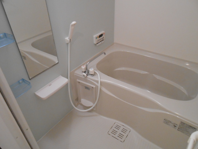 Bath. Tub with add-fired function ・ Bathroom dryer