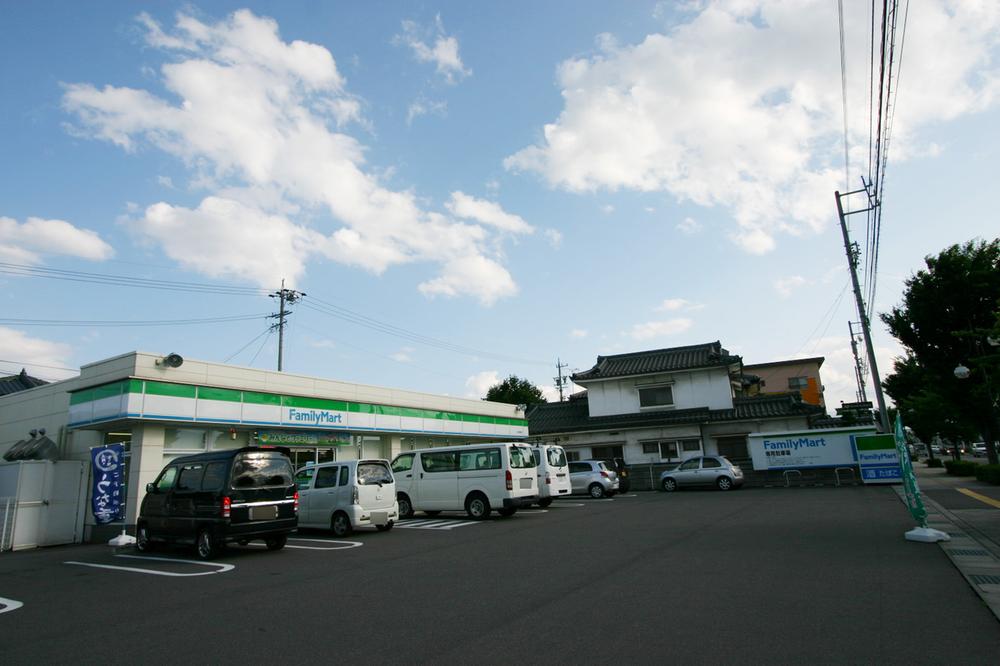 Convenience store. 289m to FamilyMart Takamiya shop Matsumoto
