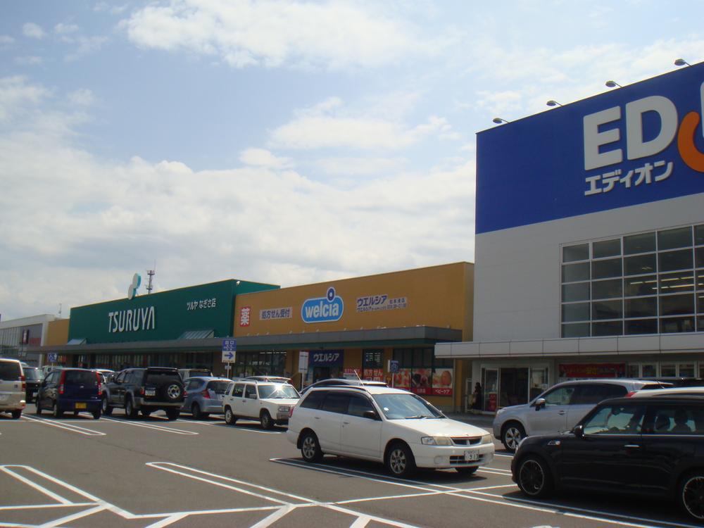 Shopping centre. Nagisa Life site to 2595m EDION ・ Drug store ・ Tsuruya ・ Tsutaya ・ Nagisa Life site