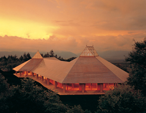 Other Environmental Photo. Beautiful hexagon is playing music with an impressive Yatsugatake Plateau de la Musica Catalana Japanese architecture masters late Junzo Yoshimura's year 20 times more than domestic and foreign top artists in the design that are within the natural Township. 