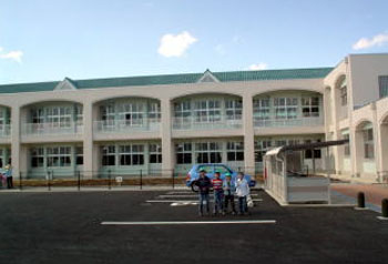 Primary school. 167m until the Nagano Municipal Sanbon'yanagi elementary school (elementary school)