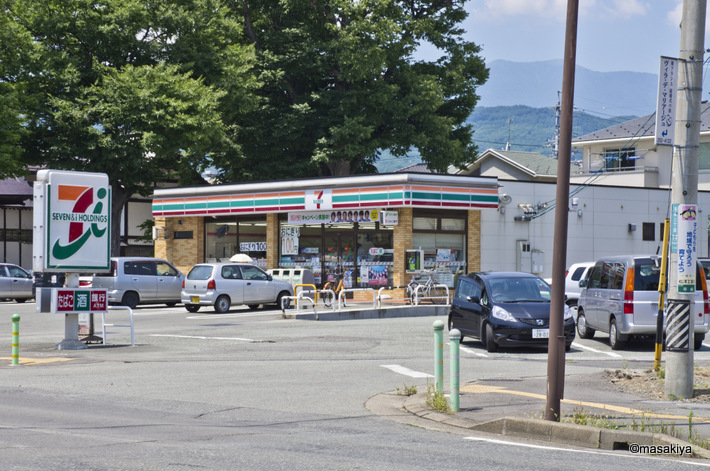 Convenience store. Seven-Eleven Nagano Hirabayashi store up (convenience store) 715m