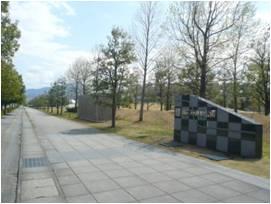 park. Nagano Sports Park south to 980m baseball field ・ Stadium as a soccer field, Enhancement facilities such as an indoor pool and a tennis court. Lush park Families with children Ya, It is ideal for walking and running. 
