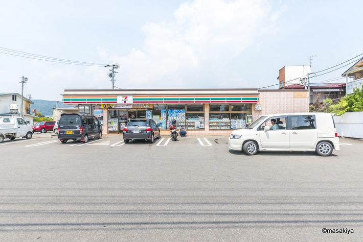 Convenience store. Seven-Eleven Nakano Yoshida store up (convenience store) 795m