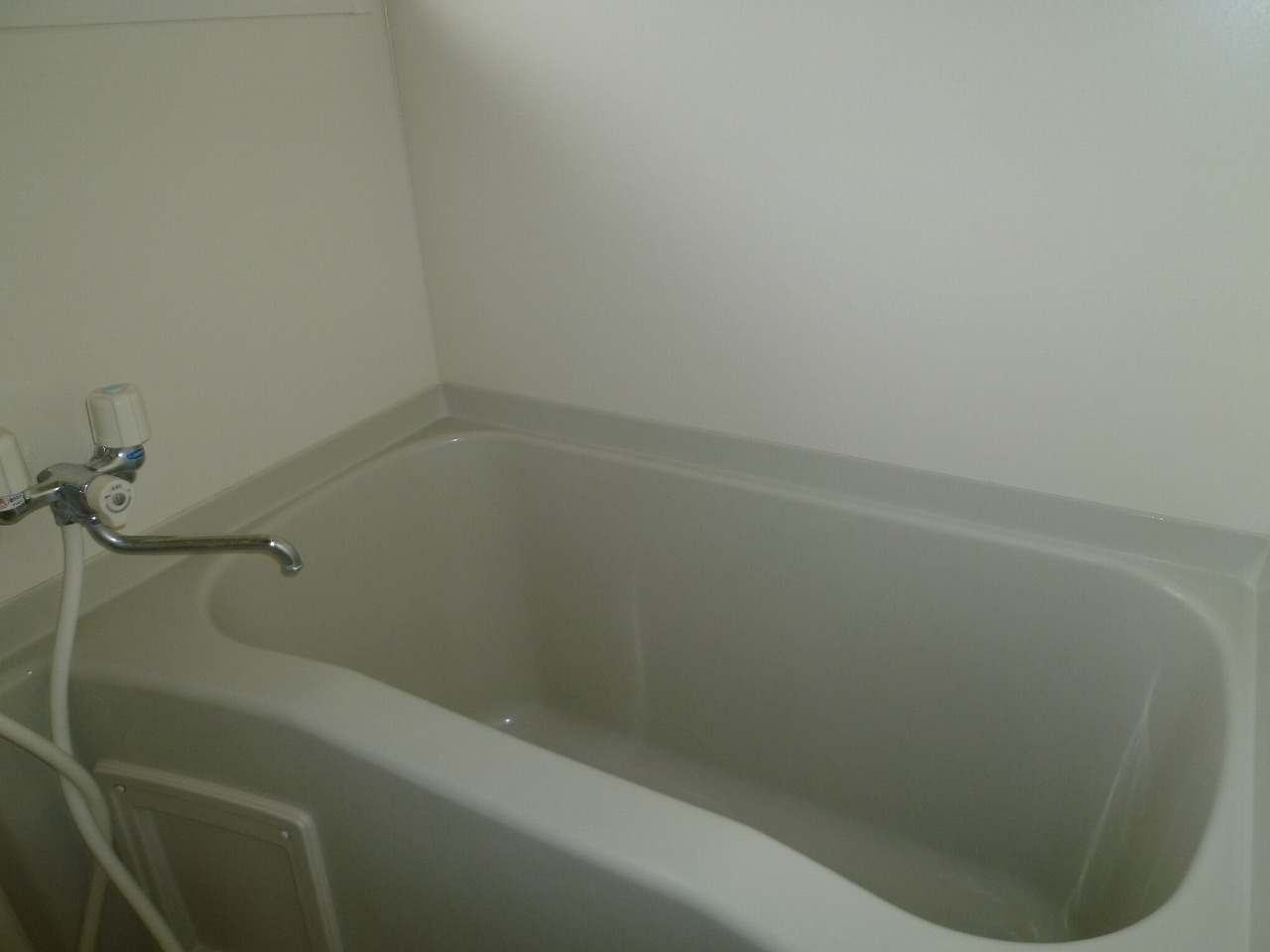 Bath. The same type of room (No. 301 room)