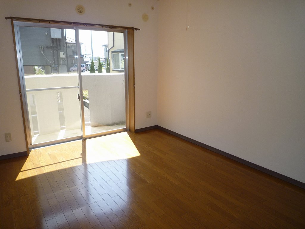 Living and room.  ※ Photo 105, Room