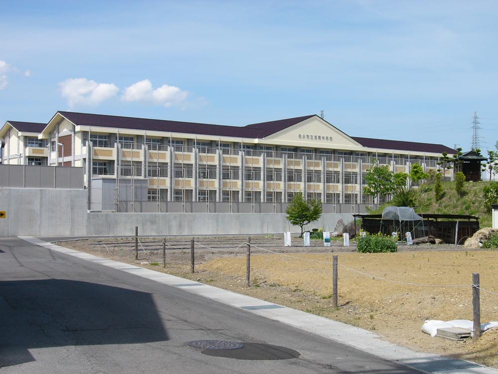 Junior high school. Saku Municipal Asama until junior high school 1067m