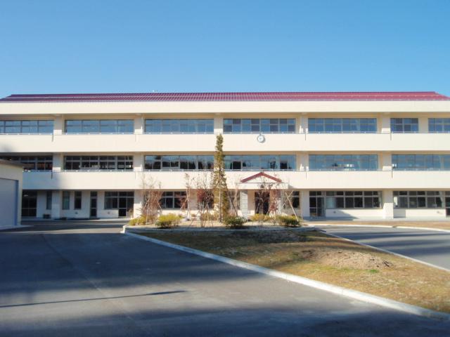 Junior high school. Achi junior high school