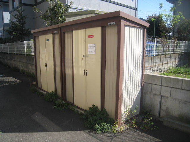 Other common areas. Garbage station