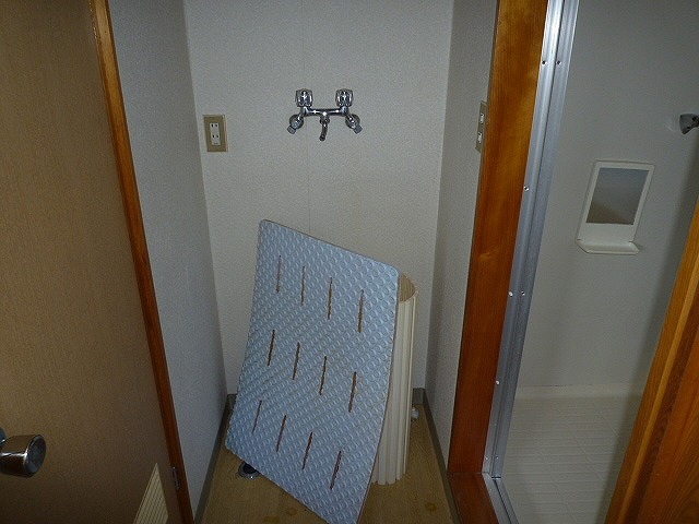Other Equipment. The same type of room (No. 203 room)