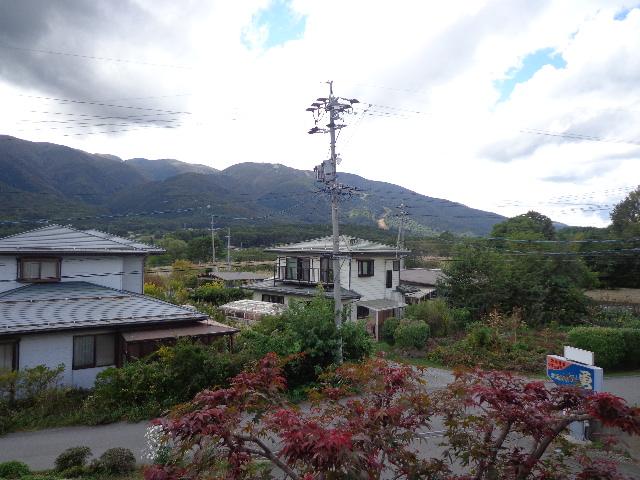 View photos from the dwelling unit. View from the site (October 2012) shooting