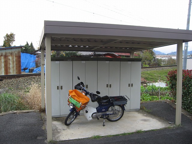 Other. Bicycle parking and storeroom