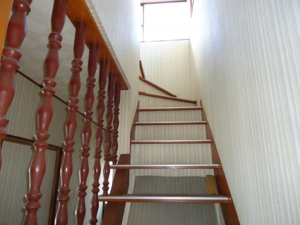 Other introspection. We established a new reinforcement and handrail in order to secure the stairs climb!