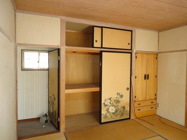 Receipt. Housed in the housing 8 pledge of the second floor Japanese-style room also because there neatly, You can use widely the room