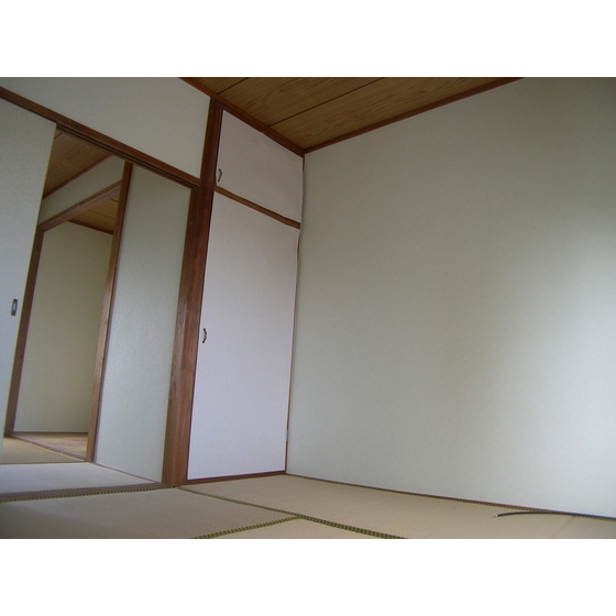 Living and room. 2F Japanese-style room
