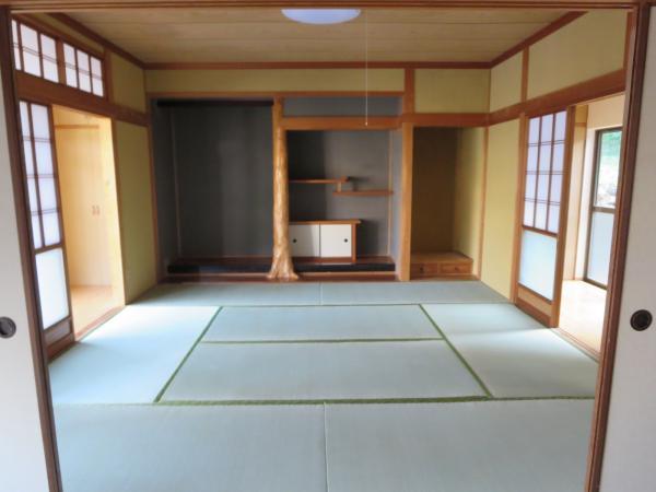 Other introspection. Is a Japanese-style room of 2 between the More.