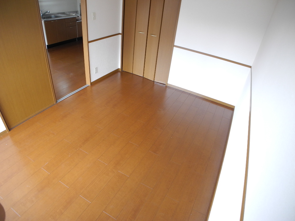 Other room space. Same type specification