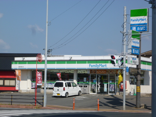 Convenience store. FamilyMart Nagasaki Airport dori until (convenience store) 293m