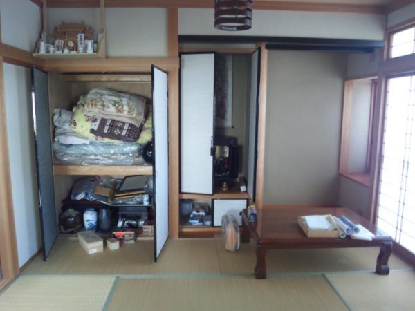 Non-living room. Living → Japanese-style easy-to-use floor plan of