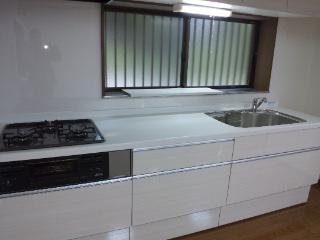 Kitchen. New system Kitchen! Rust resistant stainless steel type adopted