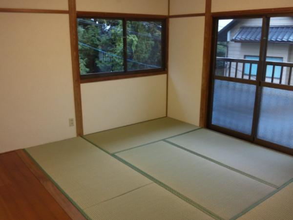 Non-living room. Japanese-style room 6 Pledge + plates 2 Pledge